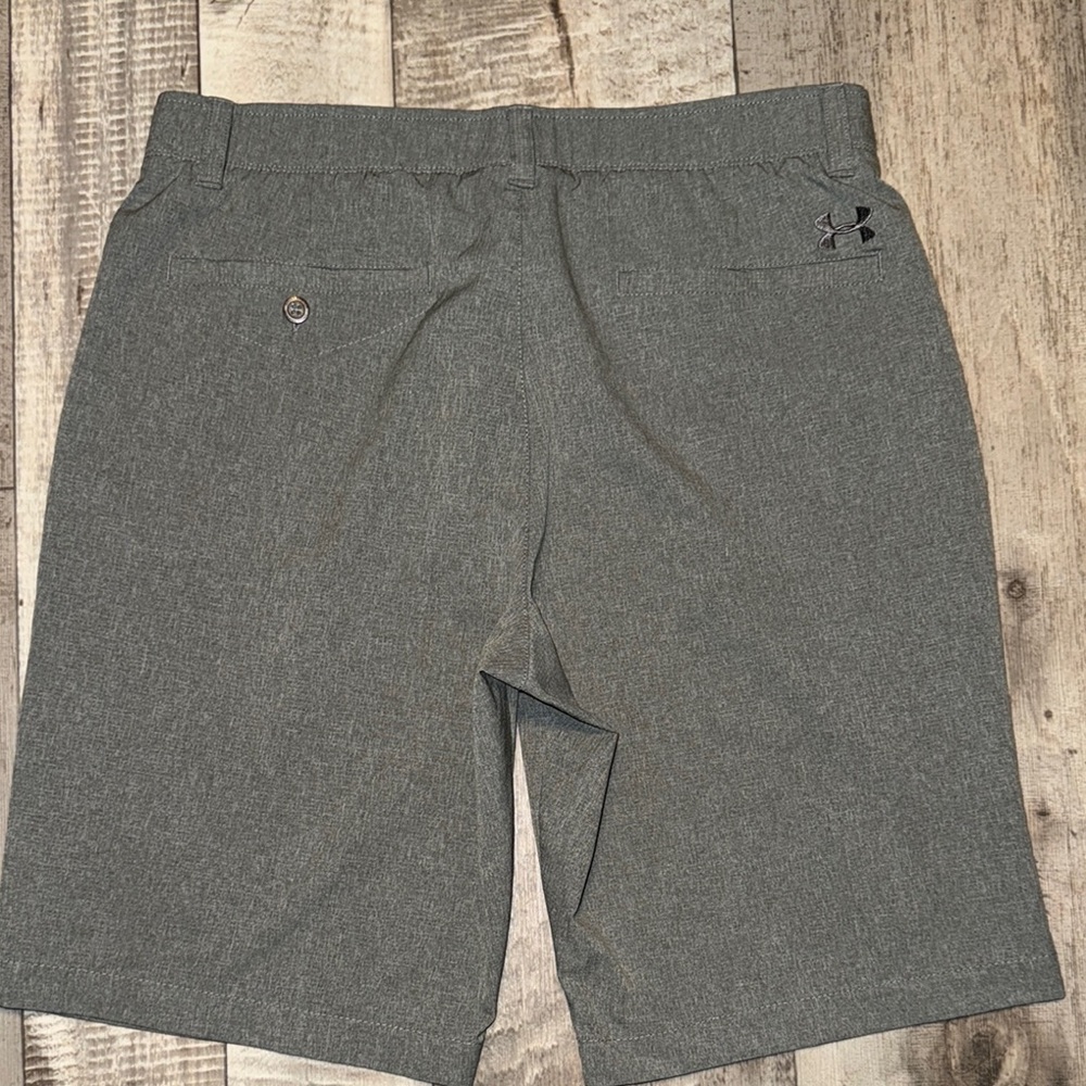 Under Armour Gray Athletic Shorts with Elastic Waistband-size 34
